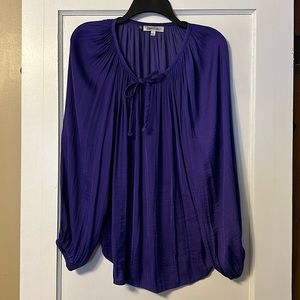 Size large Jennifer Lopez blouse excellent condition